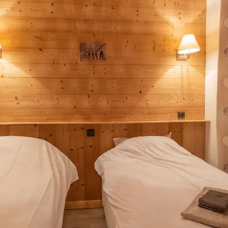 Martine, Eterlous Appartement
